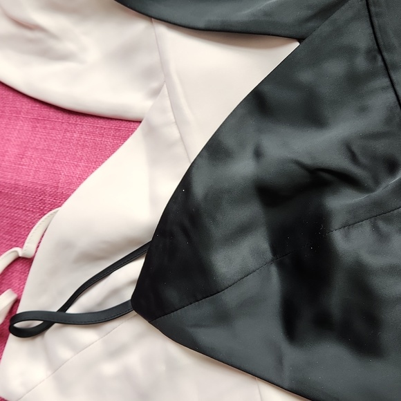 NWOT aritzia babaton aria top black M - Picture 7 of 8